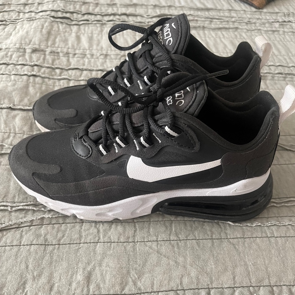 Nike AirMax React 270